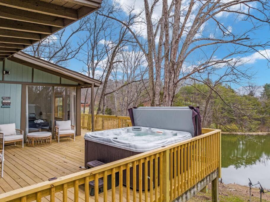 Lazy Lake 3Br Cabin W/ Mtn Views + Hot Tub +Wi-Fi Luray Eksteriør bilde